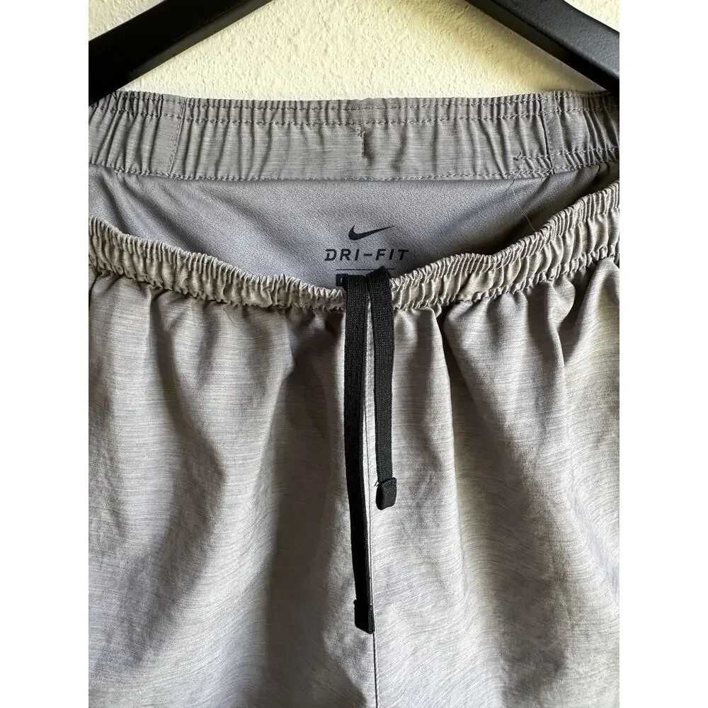 Nike Dri-Fit Women's Gray Medium Athletic Shorts Active Wear Lined